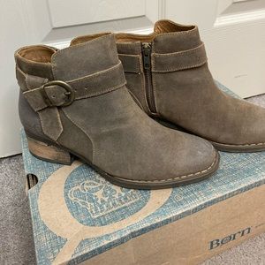 Born Taupe Brown Distressed Booties sz 8 Women’s NIB